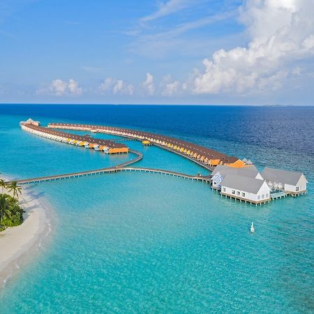 The Standard, Huruvalhi Maldives (Adults Only) Meedhoo  Esterno foto The resort's overwater villas