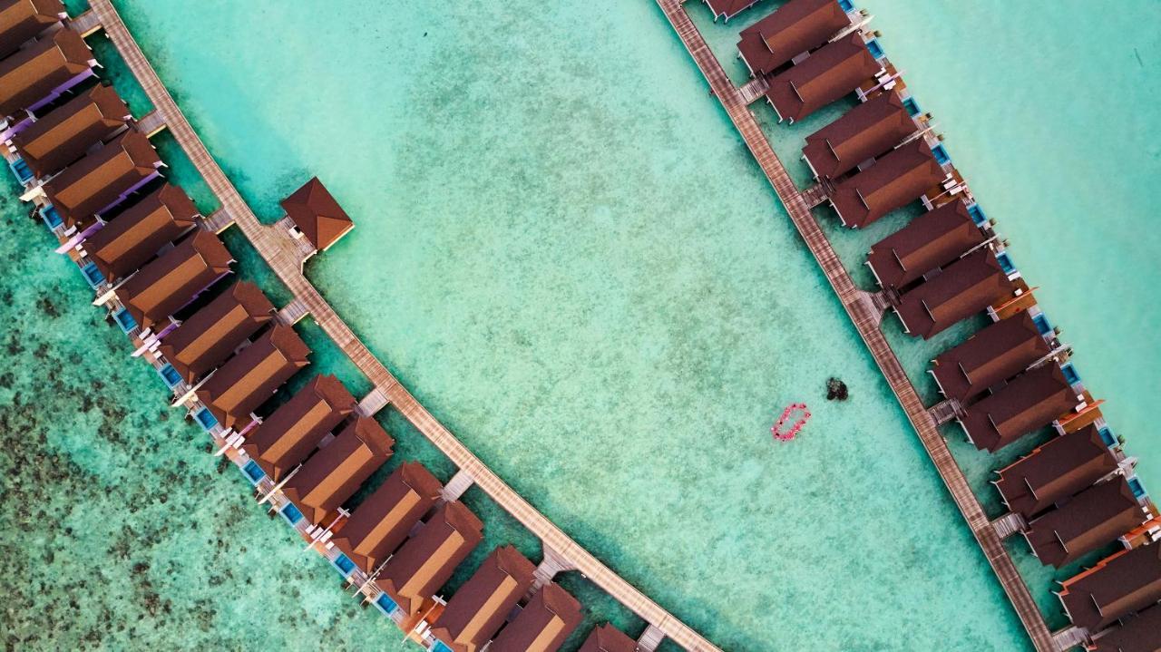 The Standard, Huruvalhi Maldives (Adults Only) Meedhoo  Esterno foto Aerial view of the resort