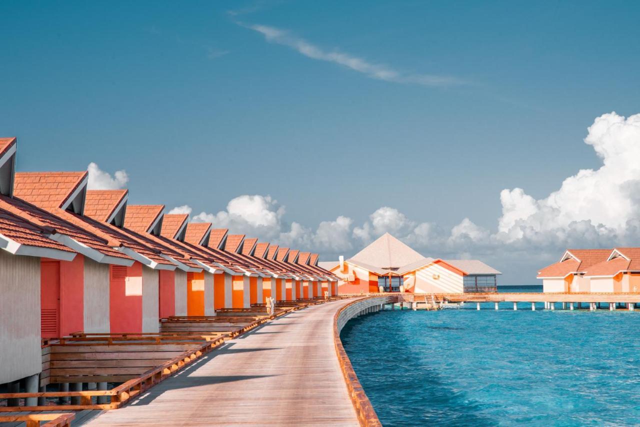 The Standard, Huruvalhi Maldives (Adults Only) Meedhoo  Esterno foto The resort's villas