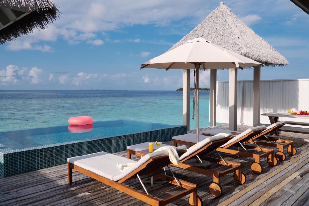 The Standard, Huruvalhi Maldives (Adults Only) Meedhoo  Esterno foto The pool at the Taj Exotica
